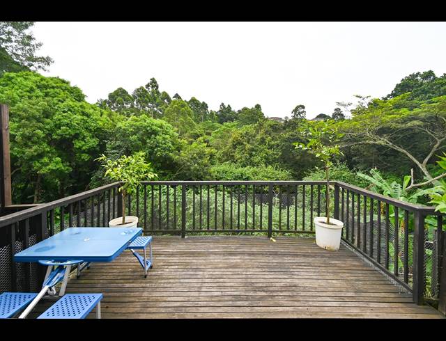 1 BEDROOM SIMPLEX FOR SALE IN THE WOLDS